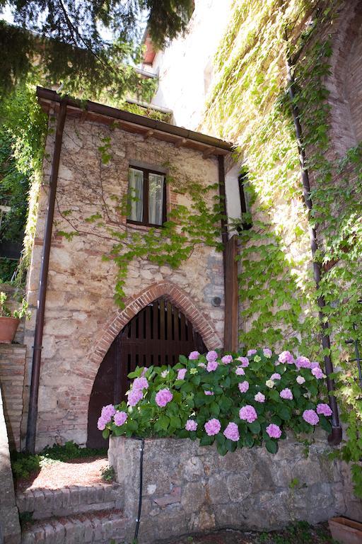 Antico Convento Santa Chiara Hotel Sarteano Exterior photo